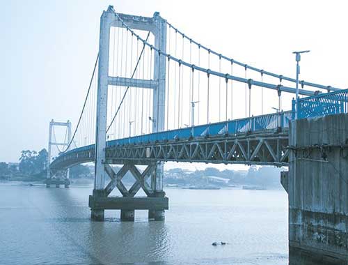 不考虑别人的感受的句子